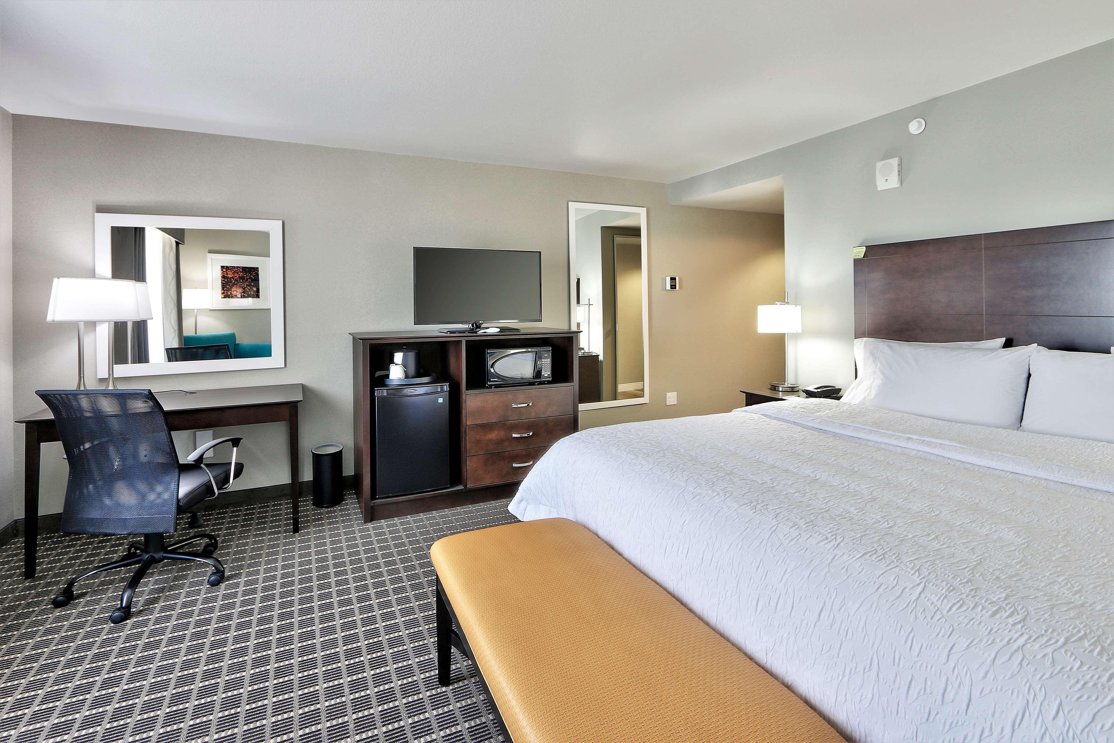 Hampton Inn & Suites Albuquerque Airport Экстерьер фото