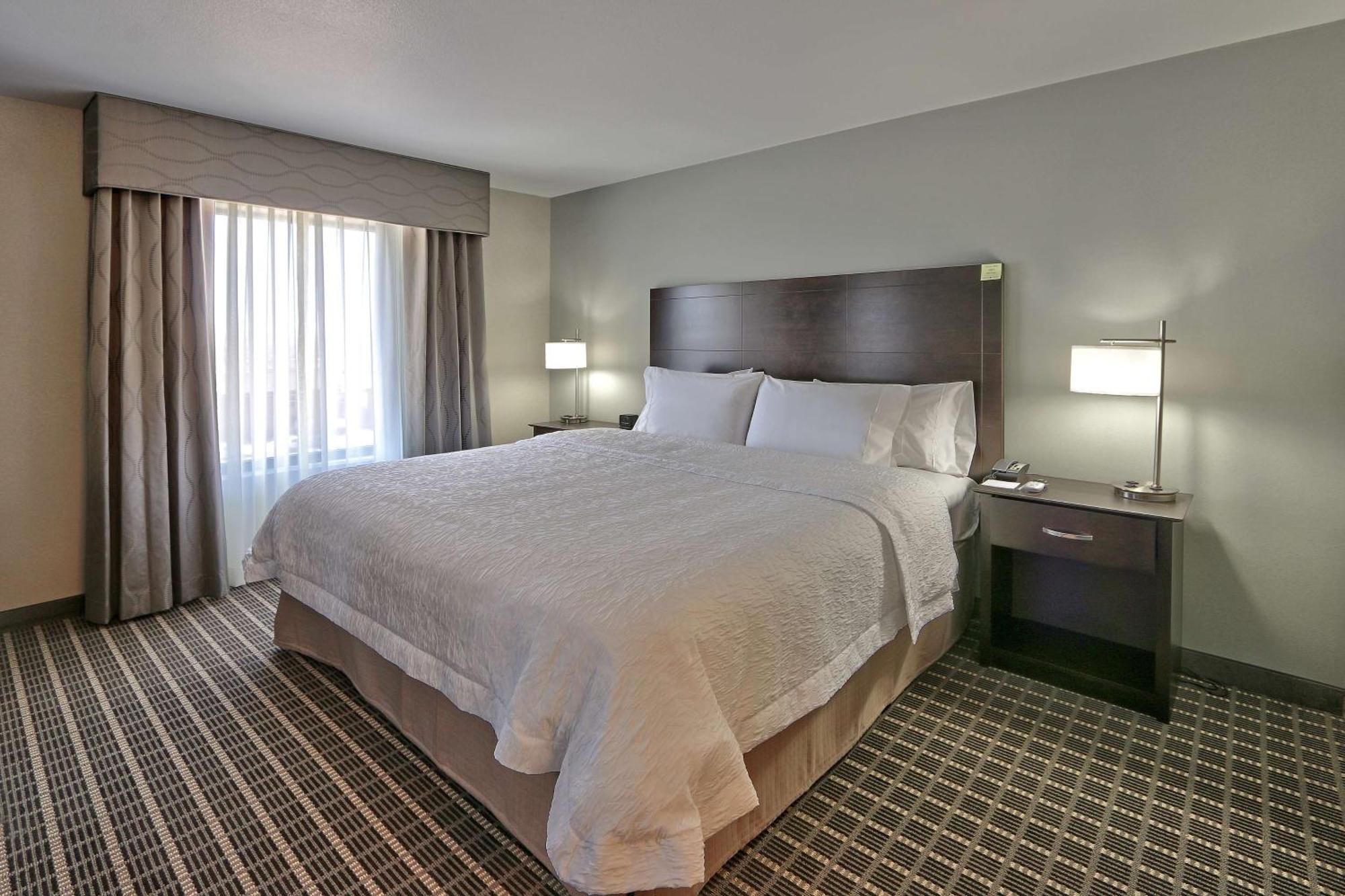 Hampton Inn & Suites Albuquerque Airport Экстерьер фото