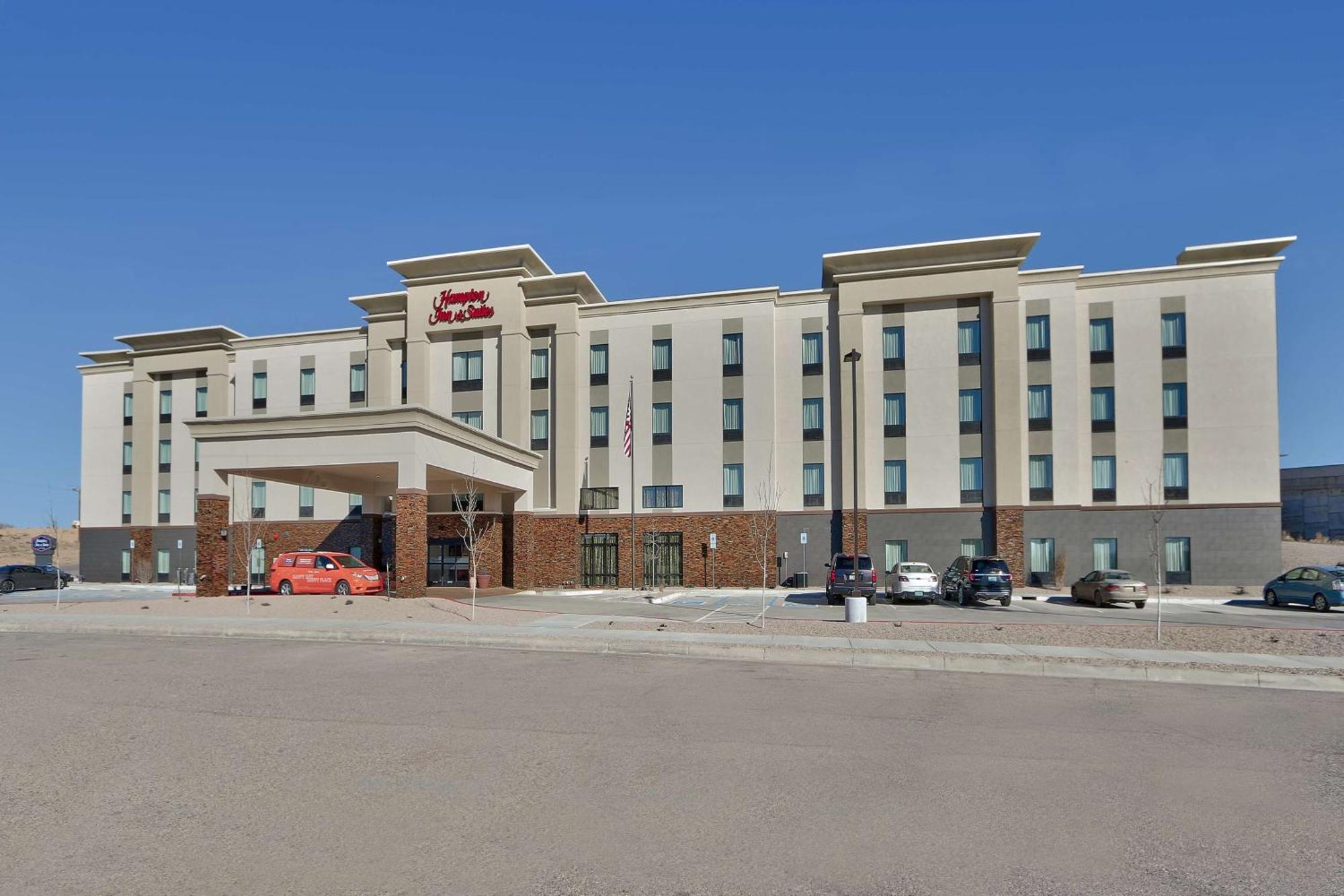 Hampton Inn & Suites Albuquerque Airport Экстерьер фото